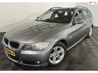 BMW 3-serie Touring 316i Business Line NAVI PSENSOR CRUISE TREKHAAK 2 X SLEUTELS