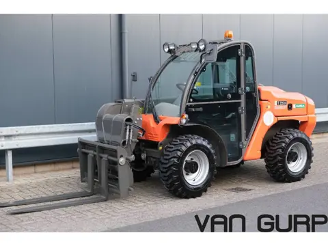 AUSA T 235 H | 2020 | 770h (bj 2020)