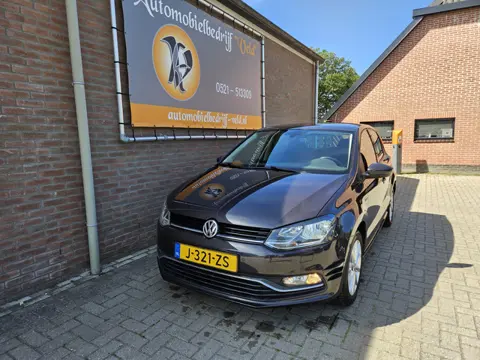 Volkswagen Polo 1.2 TSI Highline (bj 2015)