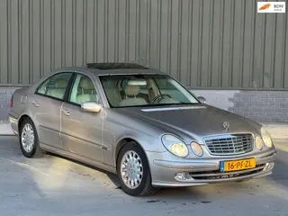 Mercedes-Benz E-klasse 240 Elegance / Automaat / Lage km stand NAP!