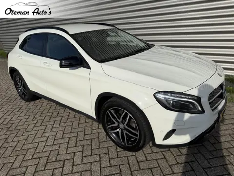 Mercedes-Benz GLA-klasse 200 Trekhaak Leder Night