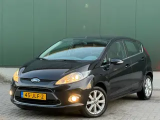 Zeer Nette Ford Fiesta 1.4 Ghia | AUTOMAAT | Unieke KM | NAP