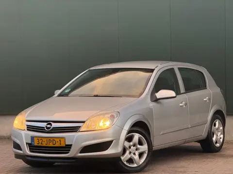 Nette Opel Astra 1.8 Temptation | VOLLE AUTOMAAT | NAP |