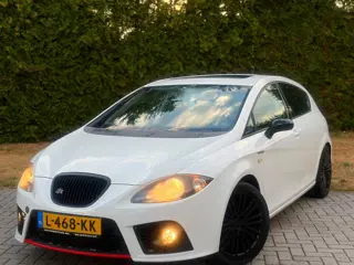 Snelle Seat Leon 2.0 TFSI FR | DSG AUTOMAAT | NIEUWE APK |