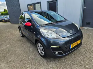 Peugeot 107 1.0 Sportium 5-deurs AIRCO *APK 23-1-2027*
