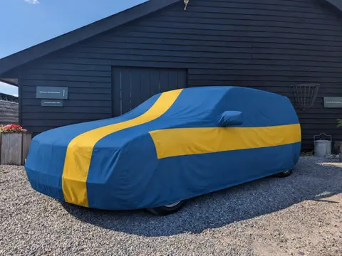 Volvo V40 2.0 Europa (bj 2001, automaat)