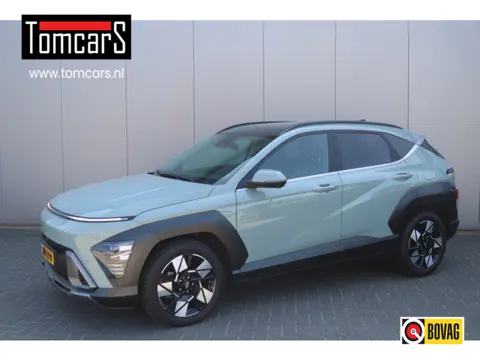 Hyundai KONA 1.6 T-GDI 199PK Automaat Premium Sky Keyfree/Winter-pack/Open-dak/Keyfree
