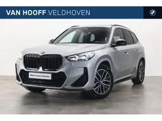 BMW X1 sDrive18i M Sport Automaat / Trekhaak / Panoramadak / Sportstoelen / Comfort Access / Achteru
