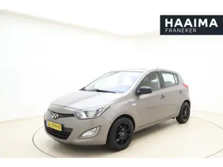 Hyundai i20 1.2i i-Motion 85pk | 5 Deurs | Airco | Lichtmetalen Velgen | Audio | Weinig Kilometers