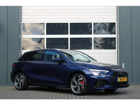 Audi A3 Sportback 45 TFSI e S edition Competition S-Line ACC/Virtual/Stoelverwarming/Keyless/Lane.As
