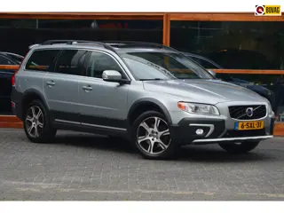 Volvo XC70 2.4 D5 Nordic+ AWD | Panoramadak | Stoelverwarming | 2e Eigenaar | Elektrische stoelen |