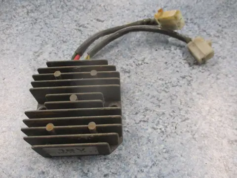 SPANNINGSREGELAAR Honda CB 250 RS 1980 - 1984
