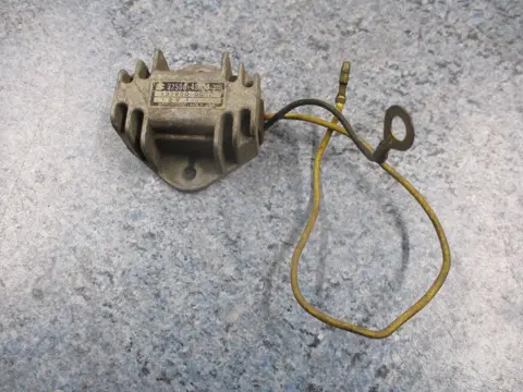 SPANNINGSREGELAAR Suzuki GS 750 1970 - 2012