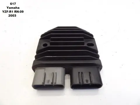 SPANNINGSREGELAAR Yamaha YZF R1 2002 - 2003