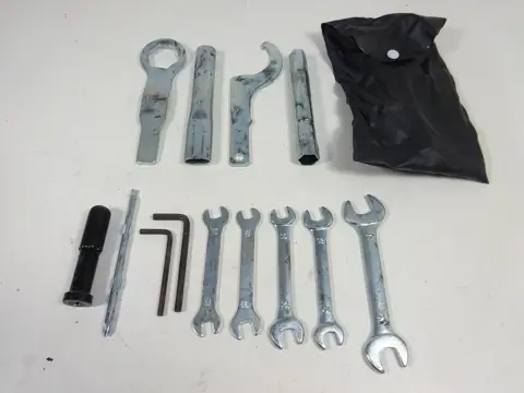 GEREEDSCHAPSET Yamaha FZ8 2010 - 2015