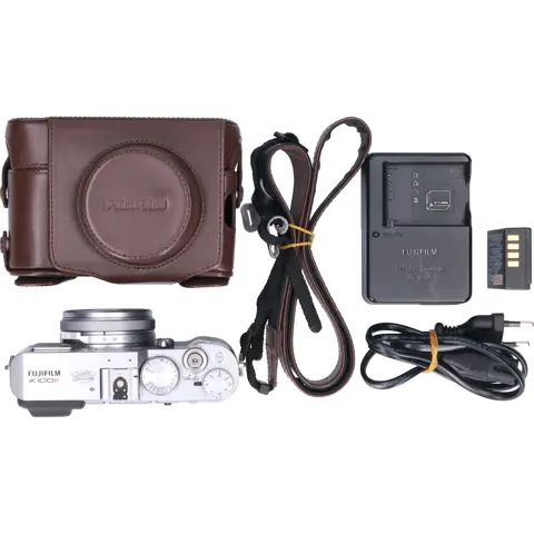 Tweedehands Fujifilm FinePix X100F Zilver CM7693