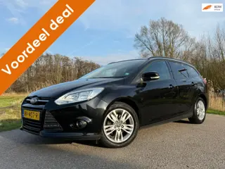 Ford Focus Wagon 1.0 EcoBoost Trend / Navi / Stoelverwarming / 16" Velgen / PDC / Cruise / LED / 6 V