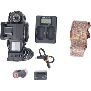 Tweedehands Fujifilm X-H2 Body CM7190
