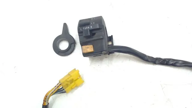 STUURSCHAKELAAR LINKS Suzuki RF 600 1993 - 1997