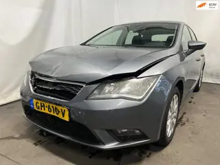 Seat Leon 1.2 TSI Style SCHADEAUTO!