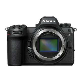 Nikon Z6 III + 24-200mm