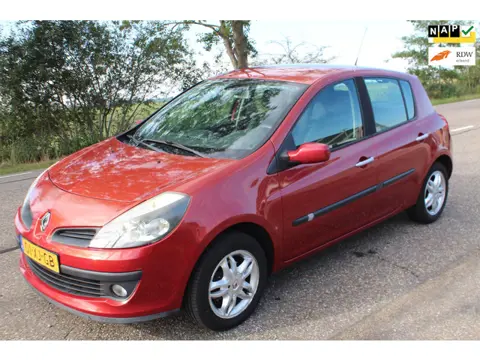 Renault Clio 1.6-16V Dynamique S // AUTOMAAT //
