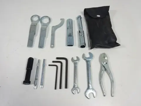GEREEDSCHAPSET Kawasaki VERSYS 650 2010 - 2014