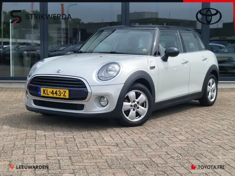 MINI 5-Deurs 1.5 Cooper Business