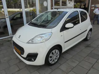 Peugeot 107 1.0 Active (bj 2013)