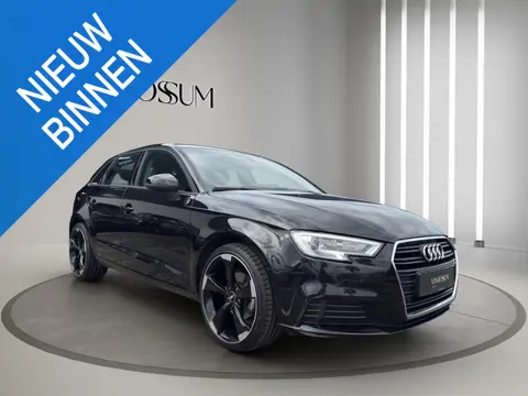 Audi A3 Sportback 30 TFSI | Navi | Airco (automatisch) | Parksenors V+A | 19" Velg | Cruise Control 