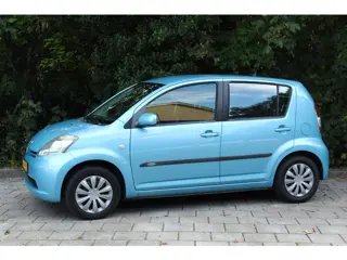 Daihatsu Sirion 2 1.0-12V Trend APK nieuw! Super leuk autootje!