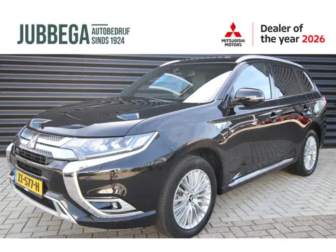 Mitsubishi Outlander 2.4 PHEV Instyle Opendak, Leder, E.achterklep, NL-Auto, Adaptive Cruise