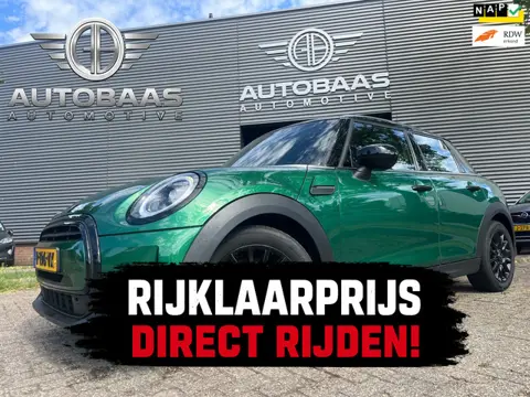 Mini 5-Deurs 1.5 Cooper Business Edition **NW APK** AUTOMAAT+NLAUTO+1EIG+1/2LEDER+FULL LED+NAVIGATIE