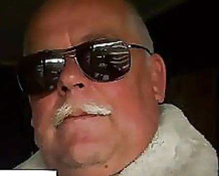 nette man 61jr ontmoet graag ondeugende meid die op mijn mond/gezicht wil zitten voor b.effen