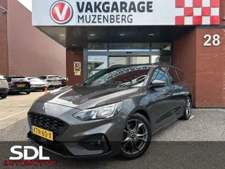 Ford FOCUS Wagon 1.5 EcoBoost ST Line // AFN. TREKHAAK // KEYLESS // WINTERPACK // CAMERA+SENSOREN /