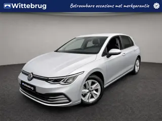 Volkswagen Golf 1.0 TSI 110pk Life / Navigatie / LM 16 inch / Camera / Parkeersensoren / LED