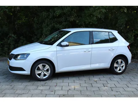 Škoda Fabia 1.0 MPI Drive APK okt 2027 Hartstikke leuke auto!!