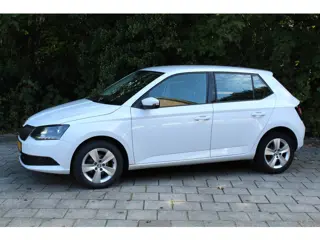 Škoda Fabia 1.0 MPI Drive APK okt 2027 Hartstikke leuke auto!!