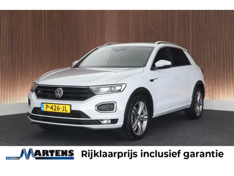 Volkswagen T-Roc 1.5 TSI 150pk DSG R-Line Sport Camera Keyless Stoelverwarming Navigatie Virtual Coc