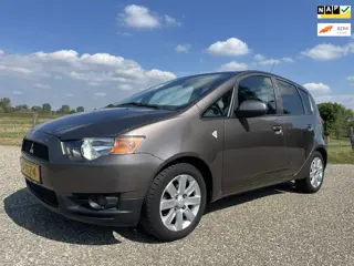 Mitsubishi Colt 1.3 Edition Two Airco 5drs 104490 km nap bj 2012 zeer mooi