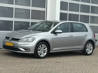 VOLKSWAGEN GOLF 1.0 TSI 110PK Comfortline Navi ACC Pdc Trekhaak