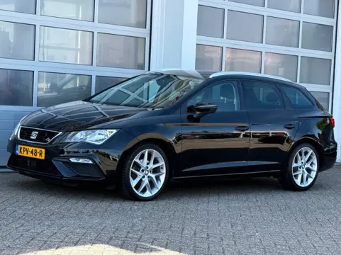 SEAT LEON 1.5 TSI 150PK FR AUT. Navi Virtueel Pdc Trekhaak NW APK!