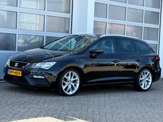 SEAT LEON 1.5 TSI 150PK FR AUT. Navi Virtueel Pdc Trekhaak NW APK!