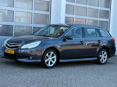 SUBARU LEGACY 2.0i Intro 150PK AWD Aut. Navi Camera Trekhaak Keurige auto!
