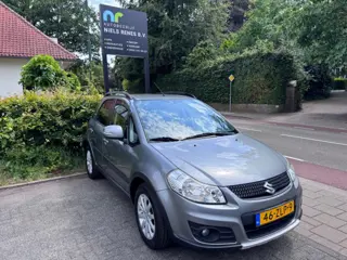 SUZUKI SX4 Trekhaak/Airco/Bluetooth/Full option/Navi/4 nieuwe banden/APK/Beurt
