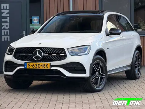 MERCEDES-BENZ GLC-KLASSE 300E 4M. AMG Pano 360 Camera Trekhaak Carplay