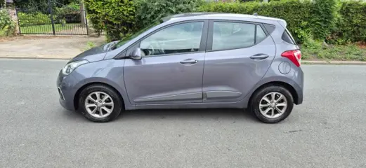 HYUNDAI I10 1.0 I-Motion*apple carplay*android auto*cruise control*airco*