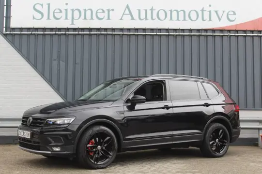 VOLKSWAGEN TIGUAN 1.4 TSI CL. 7P/ Automaat / Navigatie / Black-Edition 