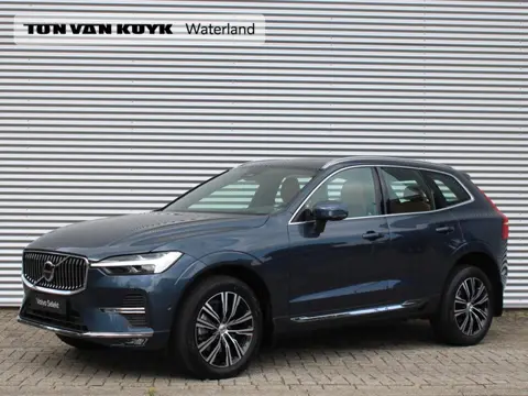 Volvo XC60 2.0 B5 Inscription Automaat / Panoramadak / Massage voorstoelen / Trekhaak / Luchtvering 