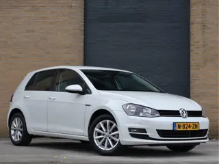 Volkswagen Golf 1.2 TSI Lounge | Stoelverwarming | Trekhaak | Clima |